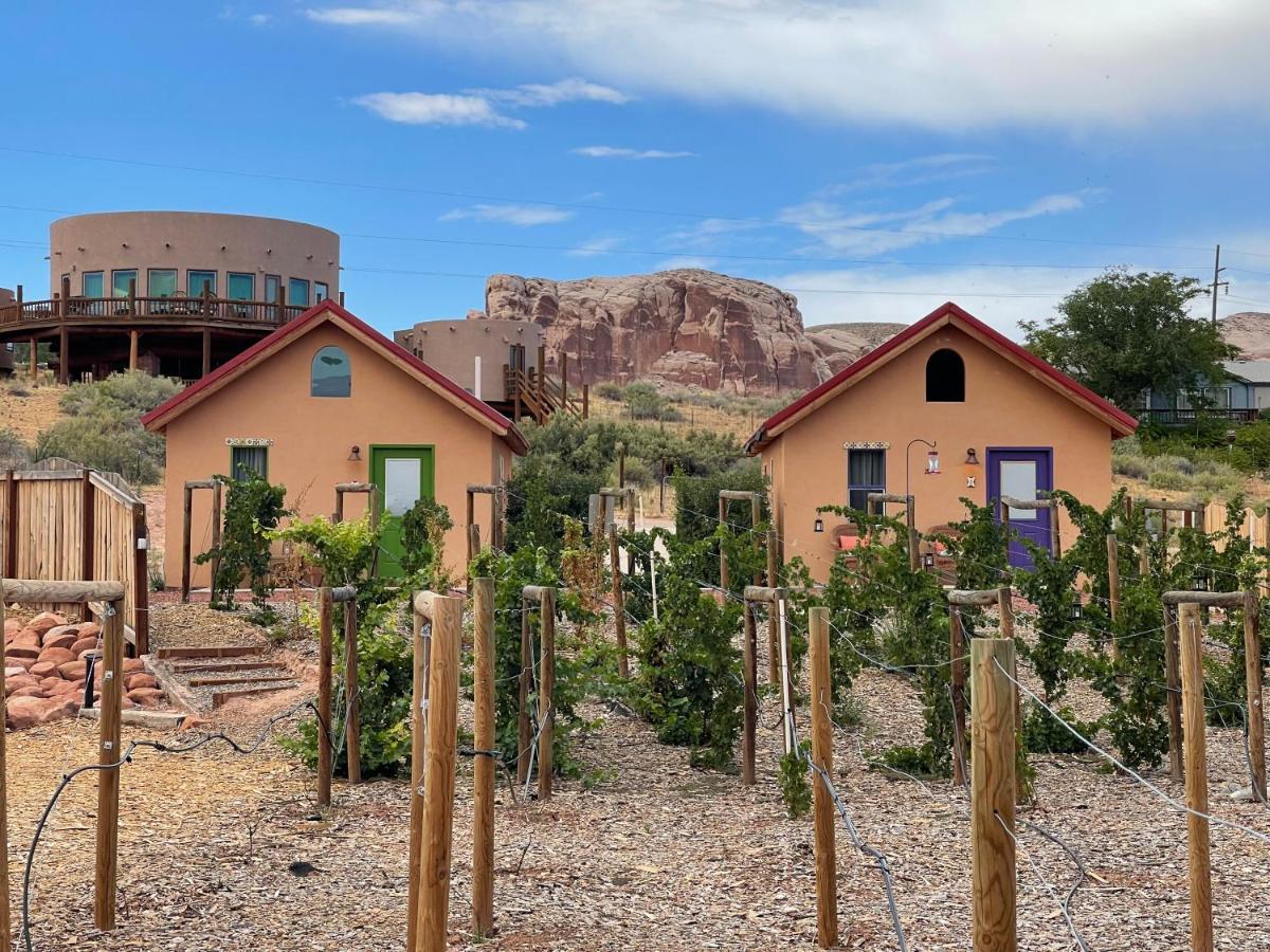 Willow Street Cottages Bluff Exterior photo